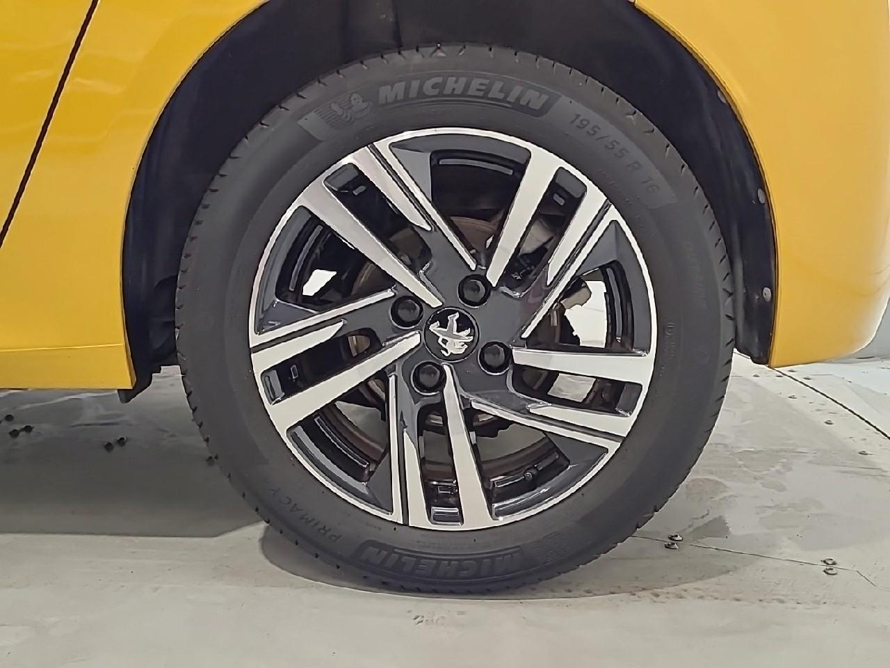 Peugeot 208 puretech 100 s&s bvm6 allure — photo 16