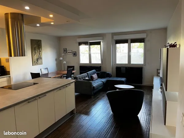 Nanterre - centre-ville / vieille-ville - appartement familial 105 m² - 3 chambres - calme - parking