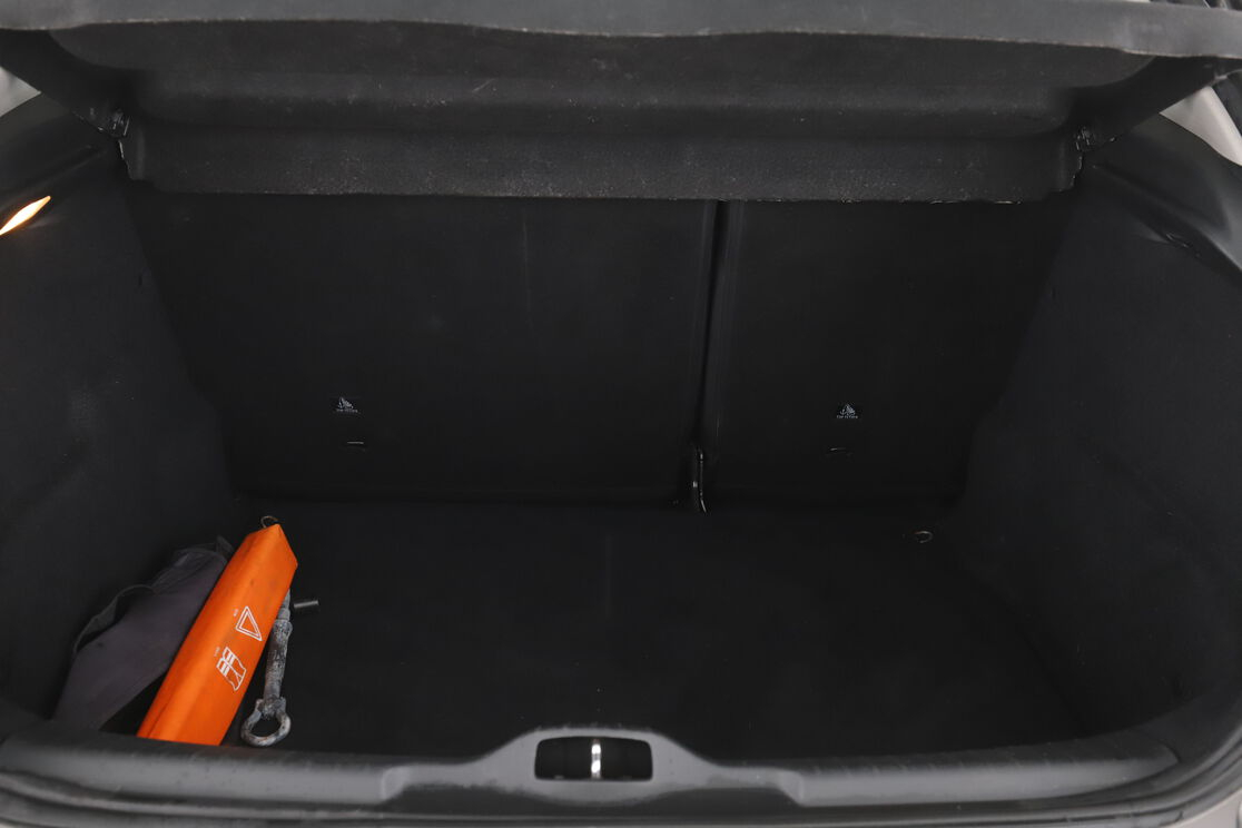 Citroen C4 Cactus 1.5 Blue-HDi Feel BV6 — photo 16