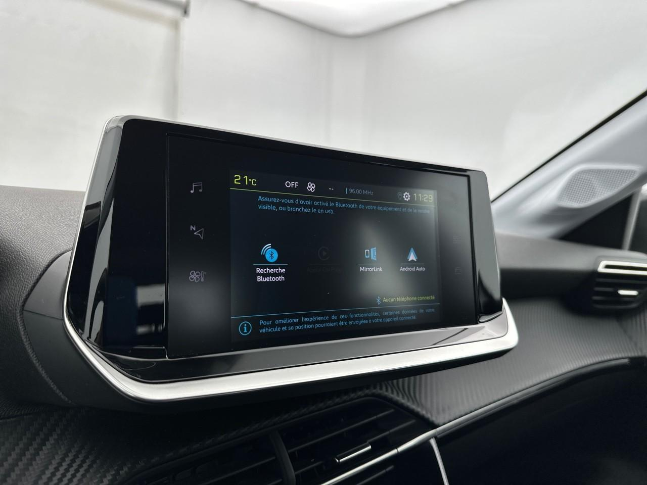 Peugeot 208 electrique 50 kwh 136ch like — photo 23