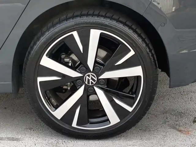 Volkswagen Golf 1.5 ehybrid 204 dsg6 — photo 31