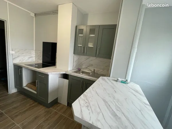 Appartement 75 m secteur piscine