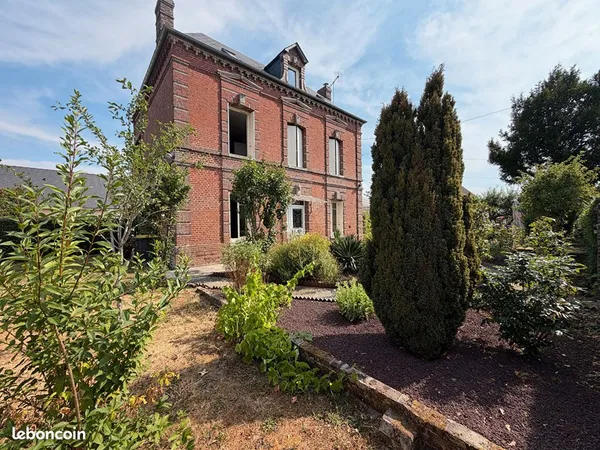 Propriété 7 pièces 151 m²