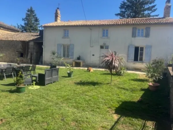 Maison 7 pièces 234 m²