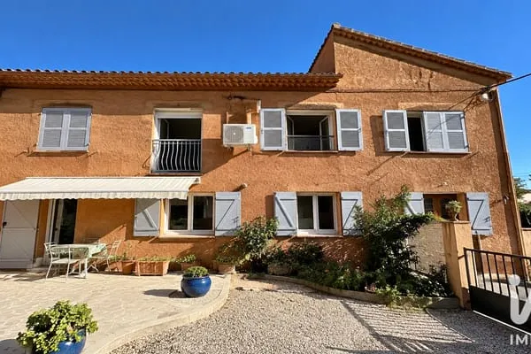 Ensemble immobilier 190 m²