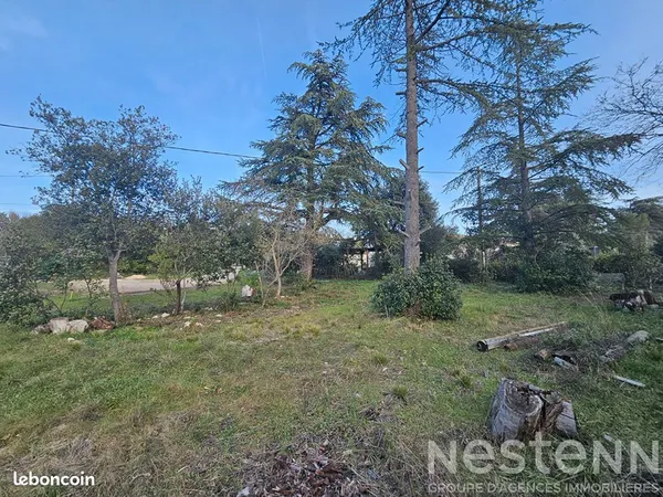 Terrain 700 m² SAINT MAXIMIN LA SAINTE BAUME