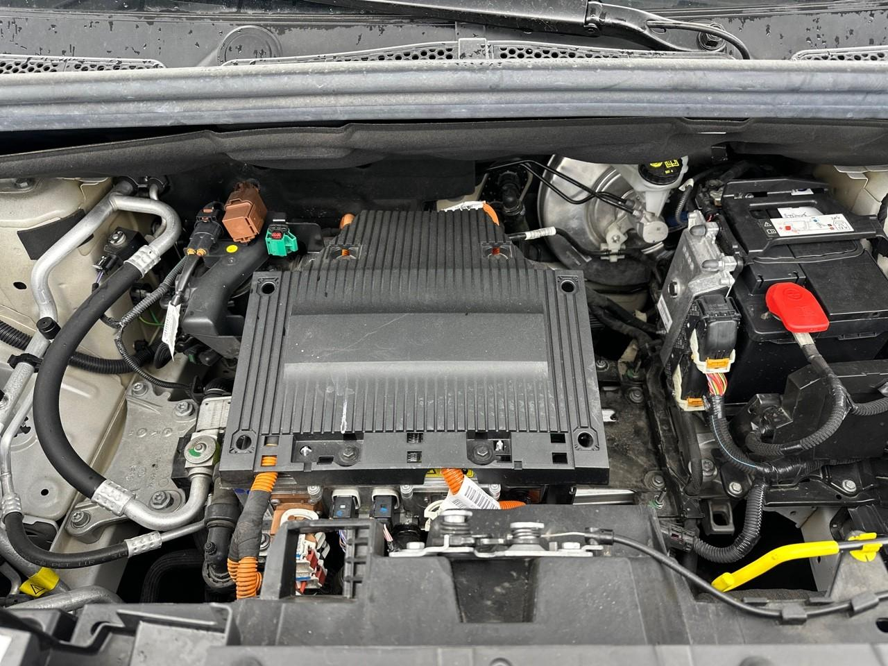 Fiat Doblo -e fourgon m 800kg electrique 100 kw batterie 50 k — photo 13