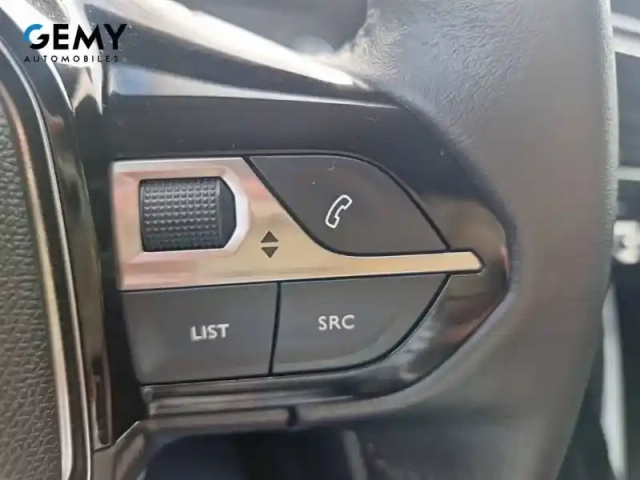 Peugeot 208 electrique 50 kwh 136ch — photo 18