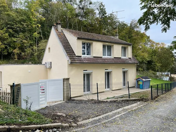 Grande maison familiale 130 m² + dépendances - Terrain 1200 m²