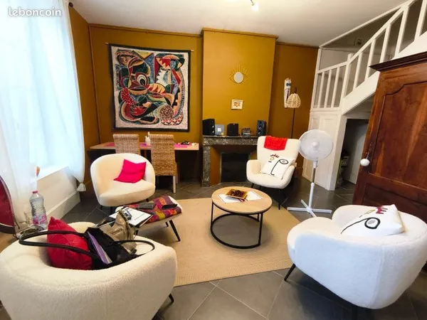 Maison jardin, dépendance et garage