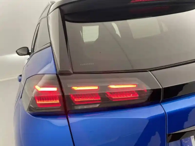 Peugeot 2008 puretech 130 s&amp;s eat8 — photo 24