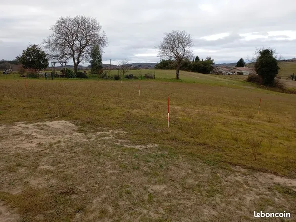 Terrain 632 m² Montchenu