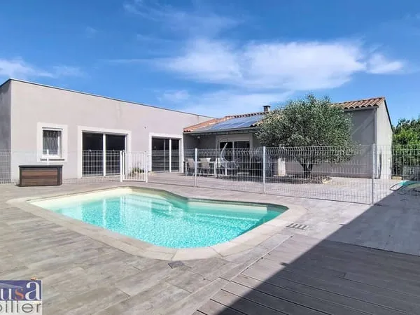 Maison de plain-pied 6 pièces 175 m²