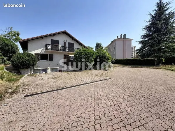 Maison 7 pièces 166 m²