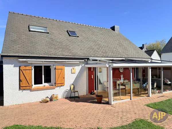 MAISON 4CH + BUREAU ST HERBLAIN BOURG
