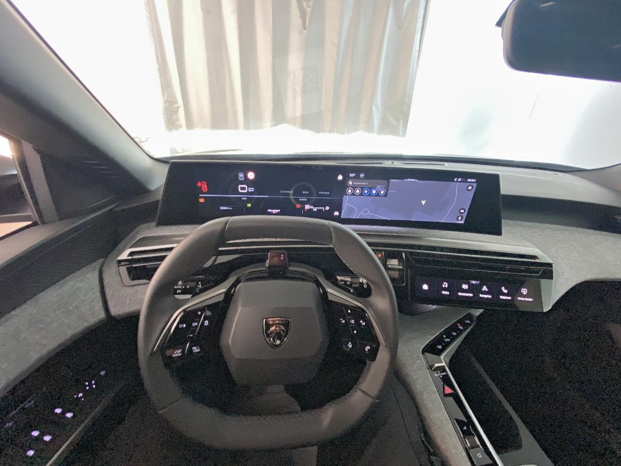 Peugeot 5008 hybrid 145 ch e-dcs6 allure — photo 12