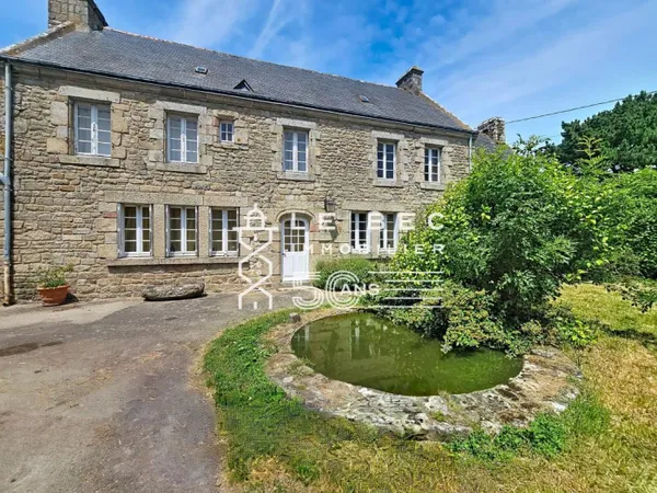 PLOUHINEC : Domaine immobilier vue RIA