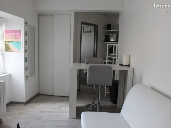 A louer studio centre de Vannes
