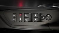 Peugeot 308 1.2 PureTech 130ch S&S GT EAT8 — photo 28