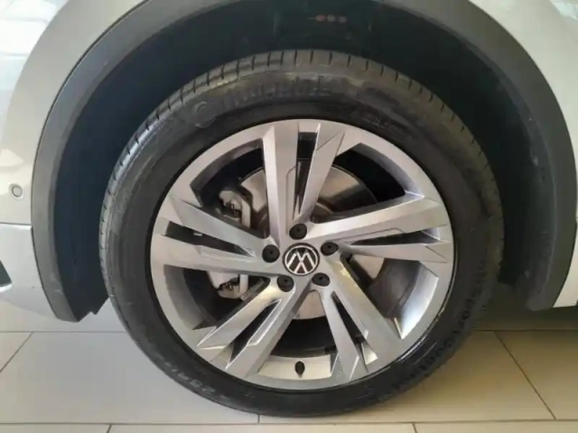 Volkswagen Tiguan 1.4 ehybrid 245ch r-line dsg6 — photo 9