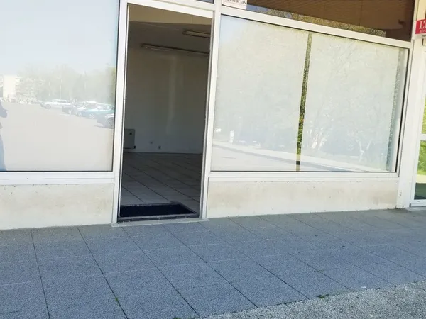 Vends local commercial