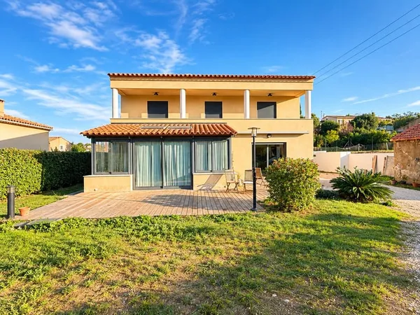 Maison 200m2 La Seyne sur mer Quartier Donicarde