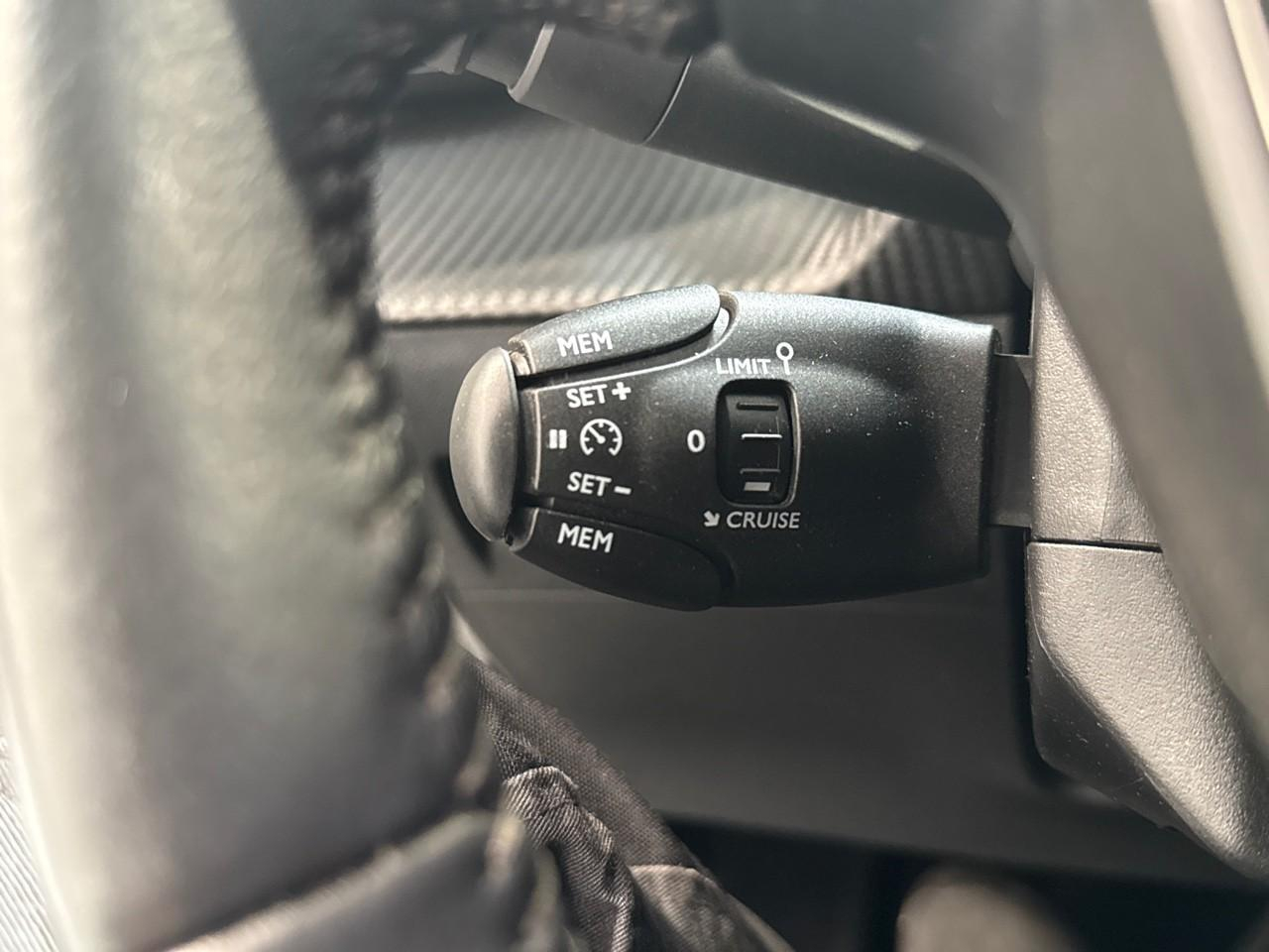 Peugeot 2008 bluehdi 110 s&s bvm6 allure business — photo 22