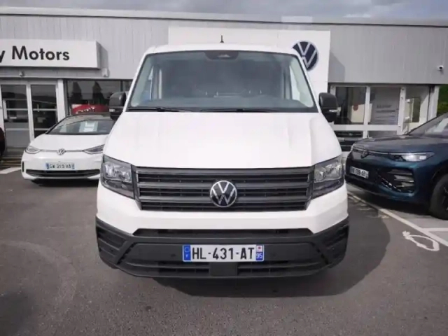 Volkswagen Crafter fg 35 l3h3 2.0 tdi 140ch business traction bva8 — photo 5