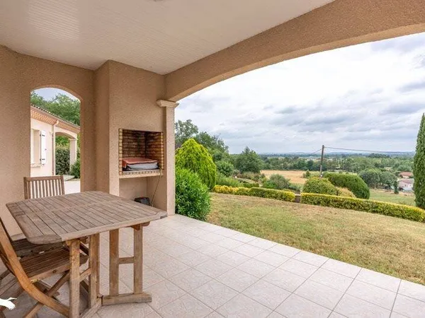 Maison de plain-pied 5 pièces 130 m²