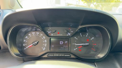 Citroen C3 Aircross 1.5 BlueHDi 120 EAT6 - Shine – 2021 – 114531 km – Diesel – Boîte Automatique — photo 14