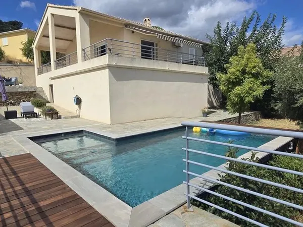 Maison de luxe 4 pièces 103 m²
