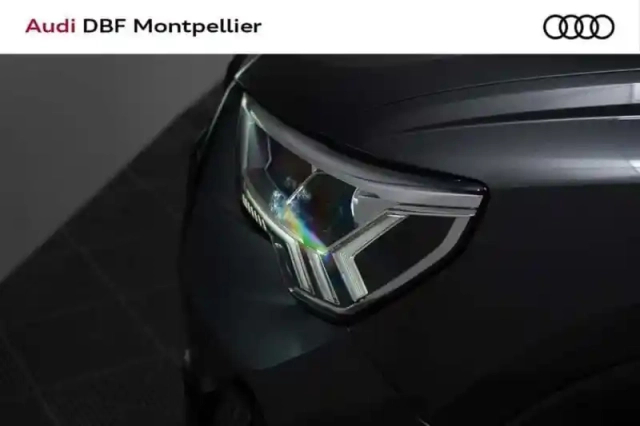 Audi Q3 35 tdi 150 ch s tronic 7 s line plus — photo 9
