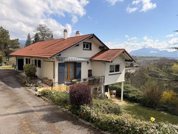 Maison à vendre, MORNEX, 168 m2 habitables + 32 m2, 6 Pièces