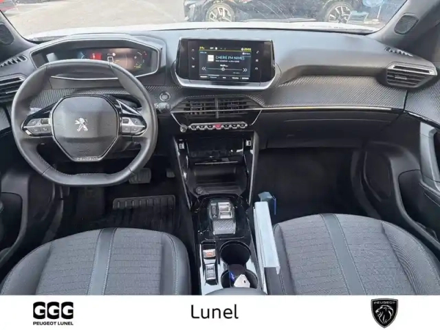 Peugeot 2008 electrique 136 ch — photo 8