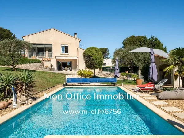 Référence : 6756-PAN. - Maison 6 pièces de 143 m² à Éguilles