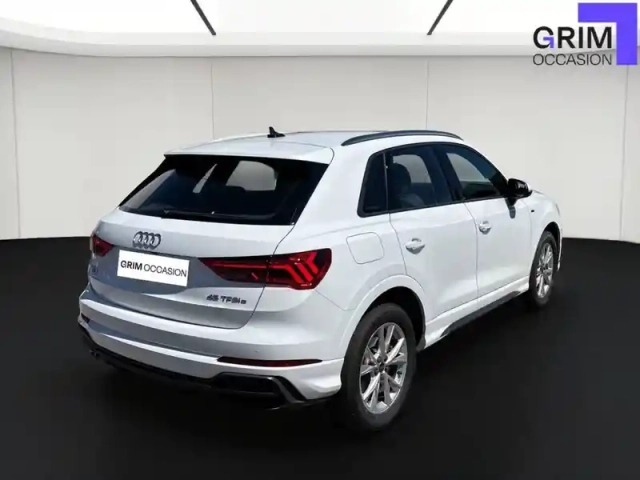Audi Q3 45 tfsie 245 ch s tronic 6 — photo 2