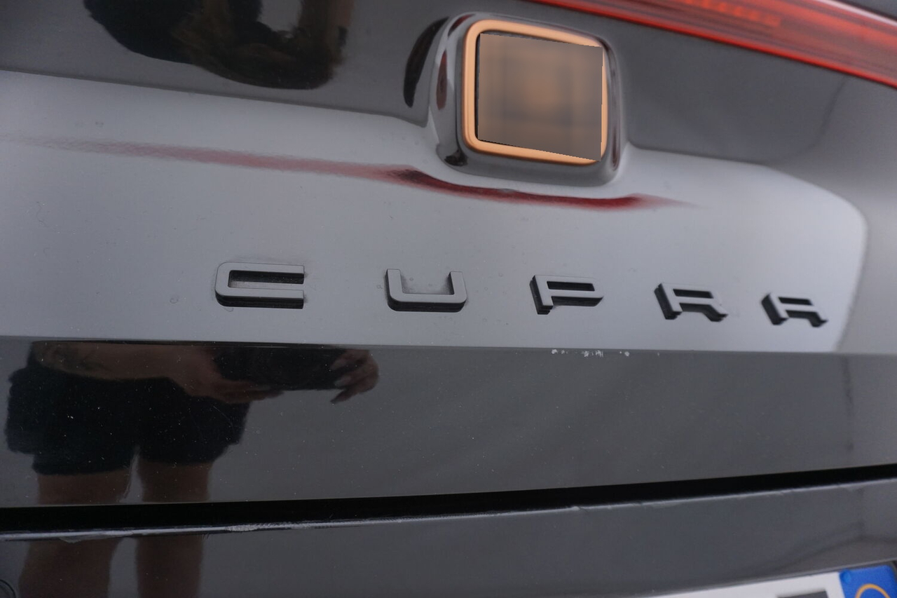Cupra Leon Sportstourer — photo 18
