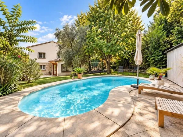 Villa 5 pièces 121 m²