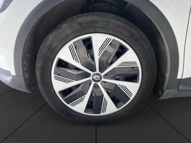 Renault Megane e-tech electric ev60 130ch evolution er super charge -c — photo 11