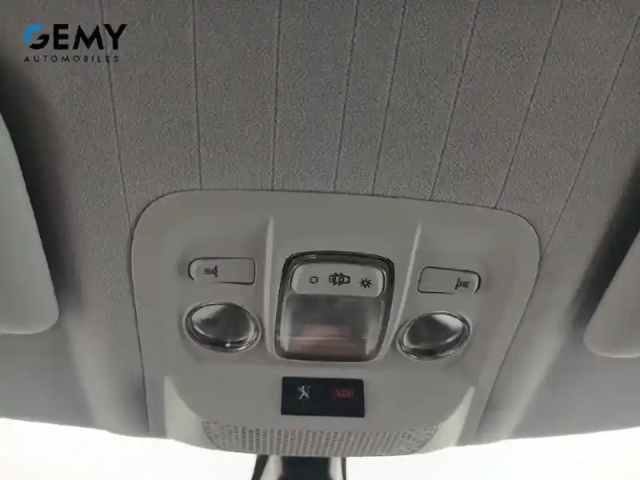 Peugeot 2008 1.2 puretech 130ch s&amp;s bvm6 — photo 23