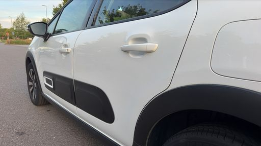 Citroen C3 1.2 PureTech 110 - Shine – 2020 – 64097 km – Essence – Boîte Manuelle — photo 13
