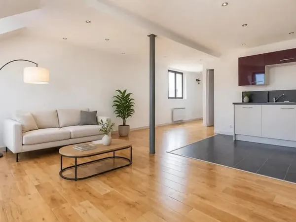 Cormeilles-en-Parisis, rue Gabriel Péri : duplex F3 au dernier étage, vue dégagée sur Paris