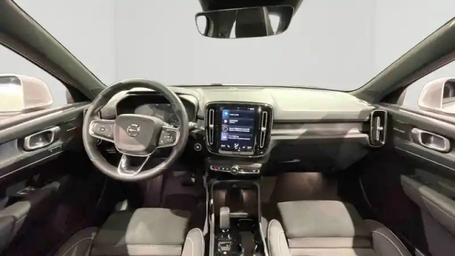 Volvo Xc40 t4 recharge 129+82 ch dct7 — photo 15