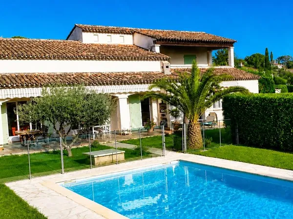 Maison 6 pièces 200 m²
