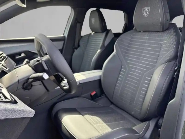 Peugeot 5008 hybrid 145 ch e-dcs6 — photo 11
