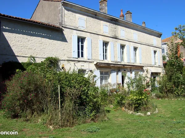 Maison 8 pièces 208 m²