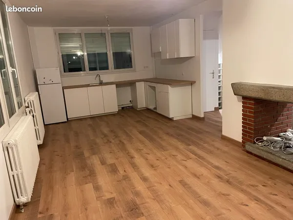 🏡 À LOUER - PAVILLON 75 m² AVEC JARDIN - VILLENEUVE-LE-ROI