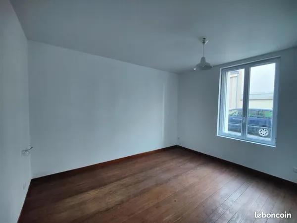 Studio 1 pièce 24 m²