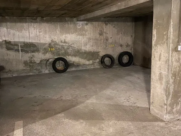 Loue emplacement stationnement souterrain