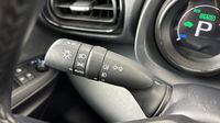 Toyota Yaris 116h Première 5p — photo 26
